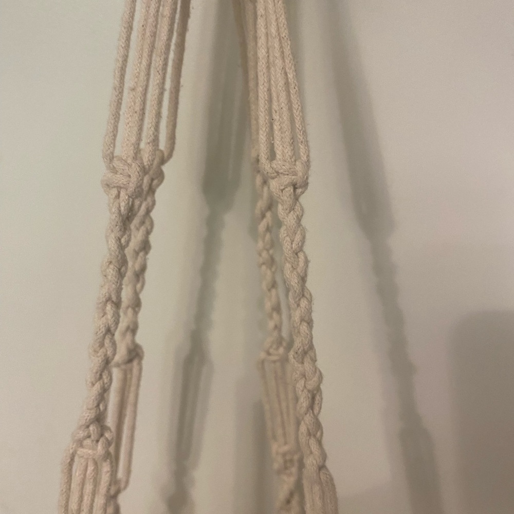 Handcrafted Macramé Plant Hanger New! - Picture 5 of 8